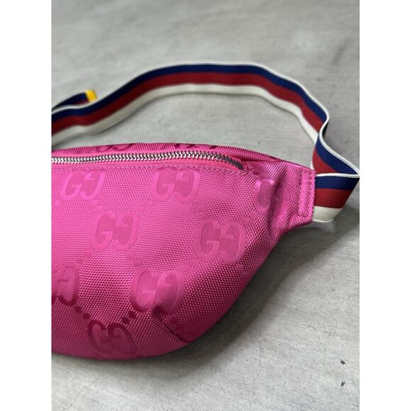Gucci Childrens Pink Off The Grid GG Logo Belt Bag Fanny Pack - Picture 4 of 16